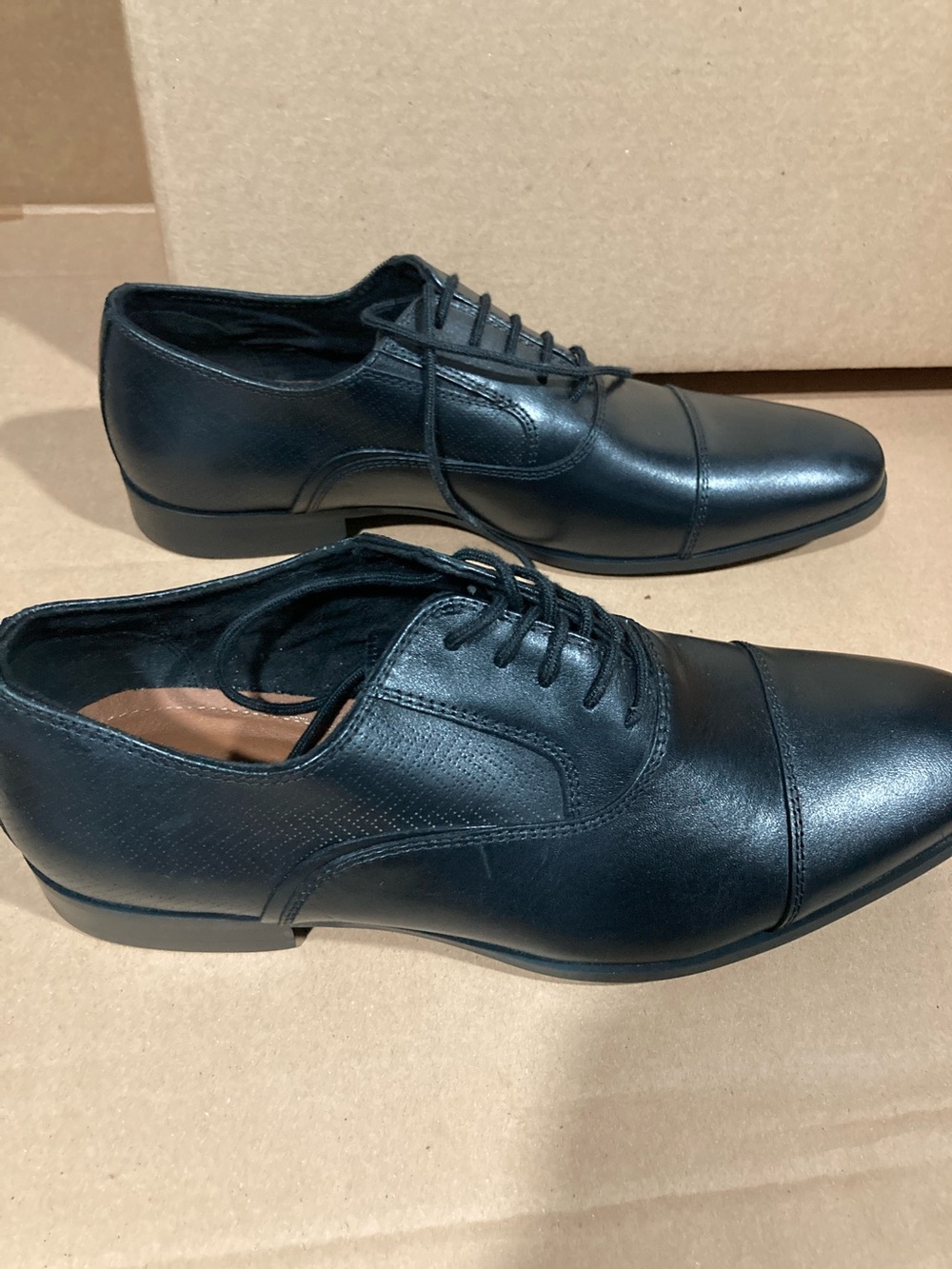 Aldo Men's Black Leather Cap-Toe Derby Shoes .,,NO BOX